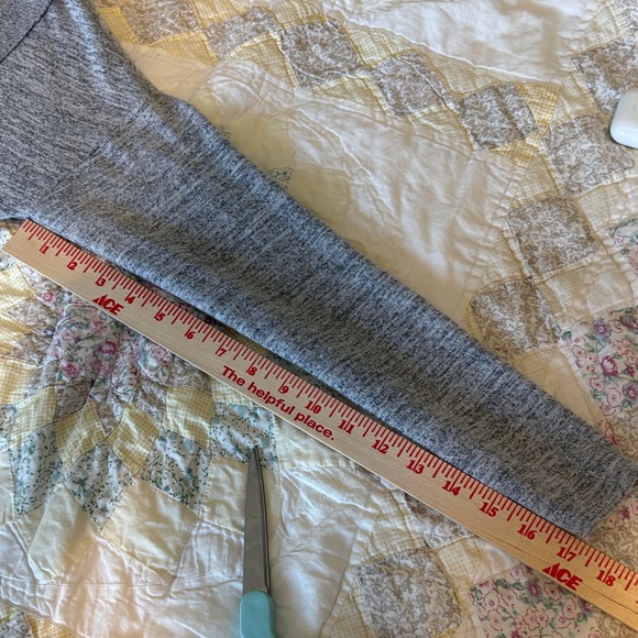 Gray Cowl Neck Women's Sweater - Picture 6 of 7